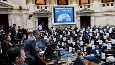 La oposición quiso destrabar la presidencia de la comisión Libra pero Menem le puso un freno