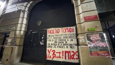 Política