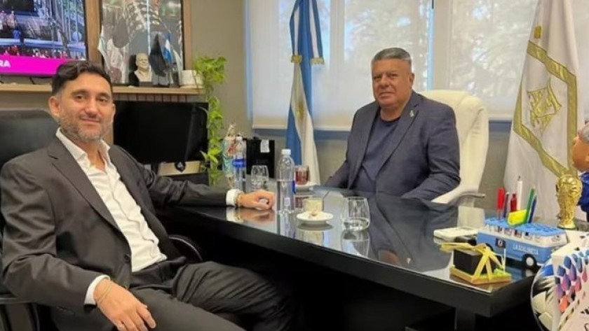El Gobierno denunció a la financiera ligada a Chiqui Tapia por una maniobra de lavado