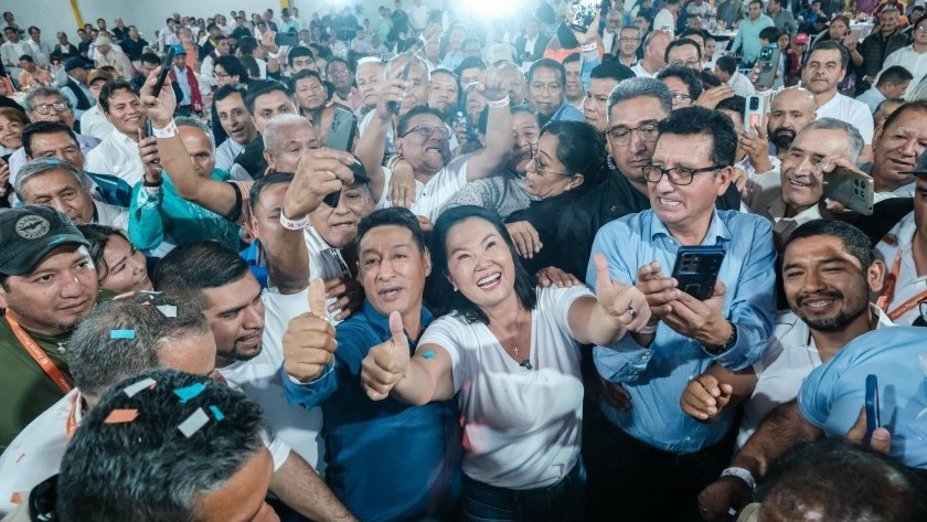 Keiko Fujimori alcanza ventaja irreversible en el balotaje, pero su adversario denuncia fraude