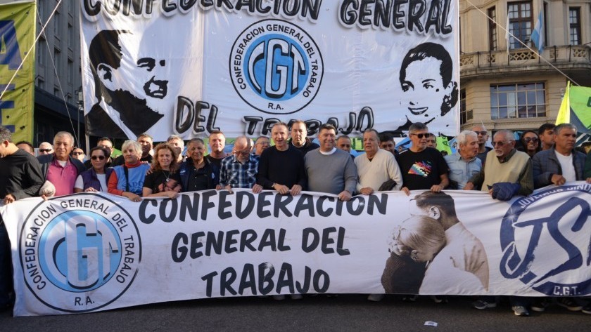 La CGT anunció un plan de acción que concluirá en un paro y una marcha nacional, pero no fijó fechas