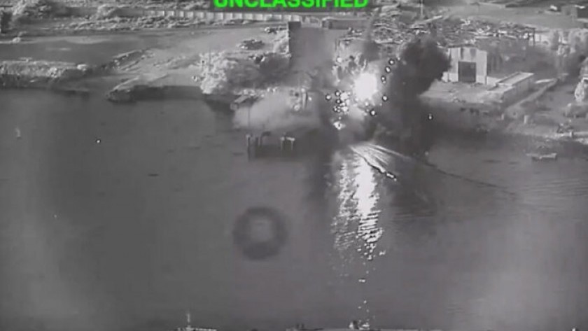 EEUU vuelve a atacar a Irán y dos petroleros quedan inmovilizados tras sufrir explosiones